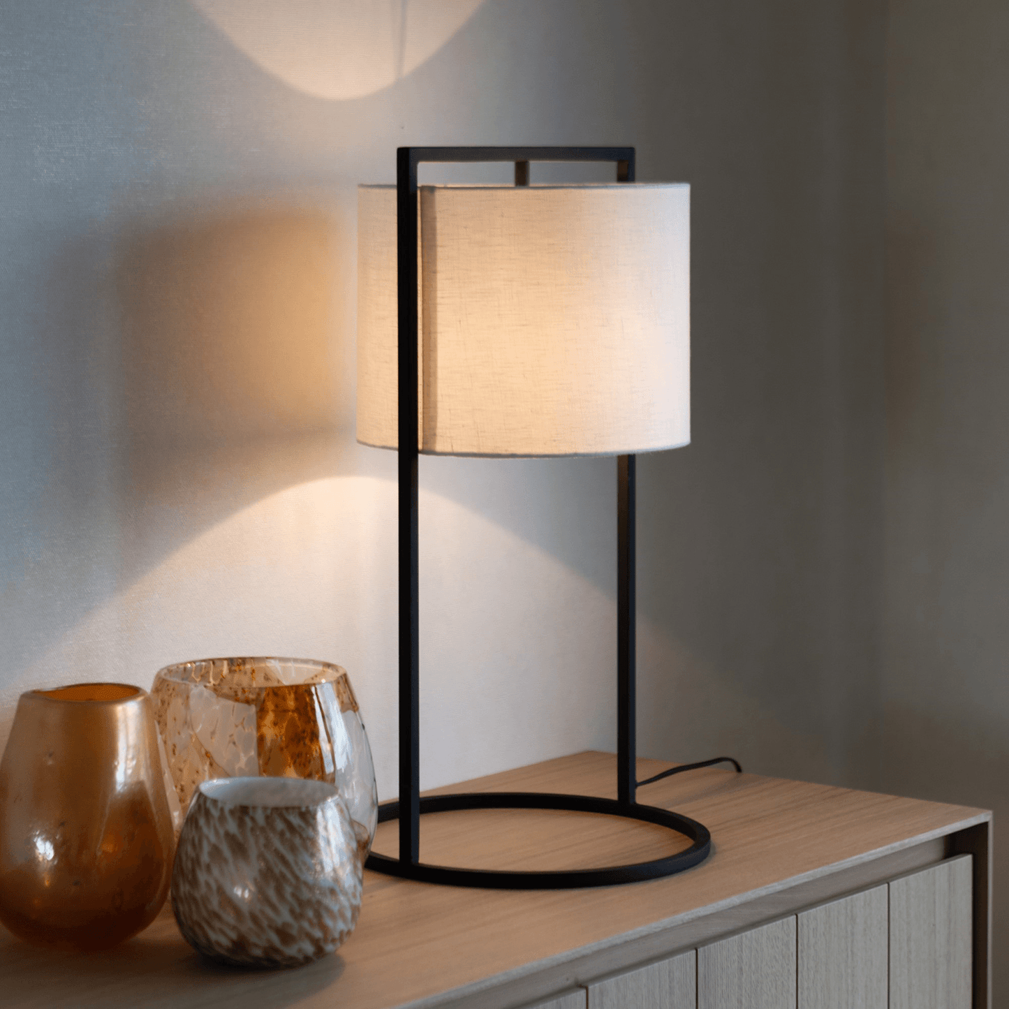 N I CREATIONS modern table lamp with fabric shade and metal stand, perfect for home decor