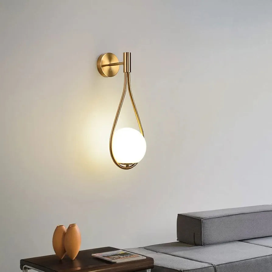 Modern Mid-Century Drop Design Wall Light Globe Wall Sconce Lamp Brushed Brass Finish Wall Lamps Vanity Wall Light for Bedside Living Room Lighting