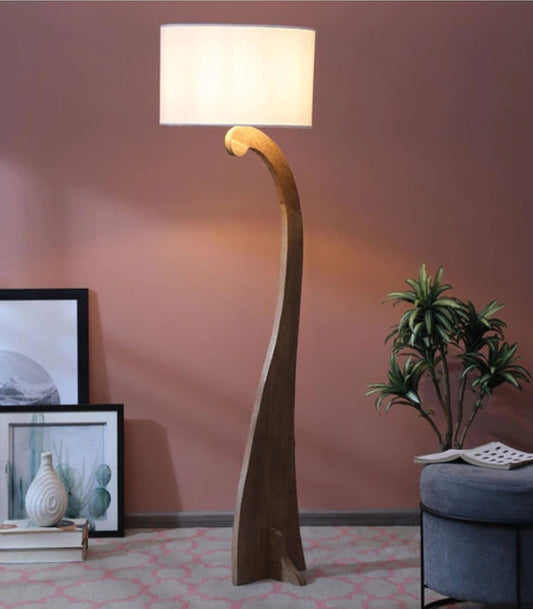 Oak Flow Floor Lamp – Hand-Carved Solid Oak, Organic Sculptural Design